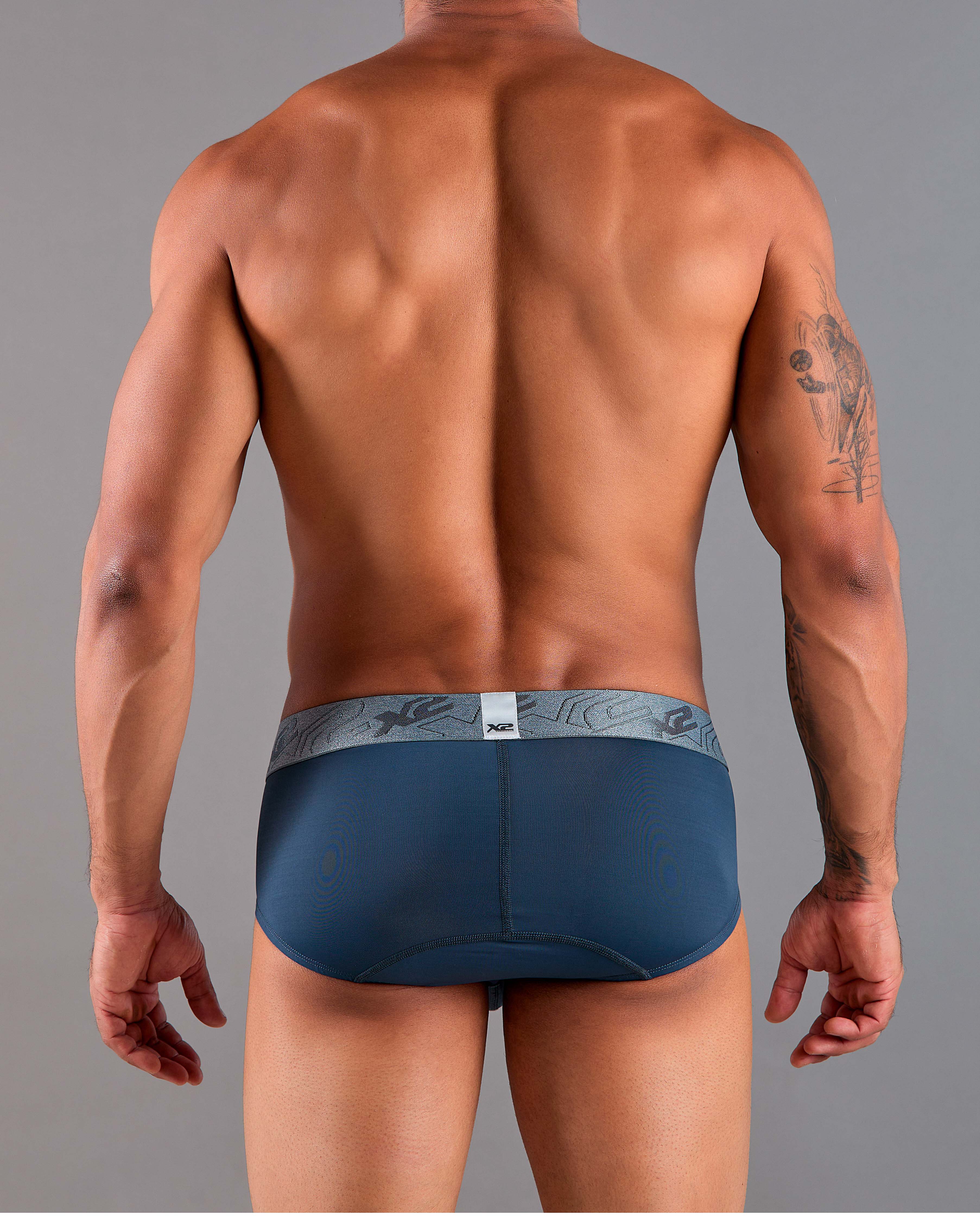 Brief Monumental Grey