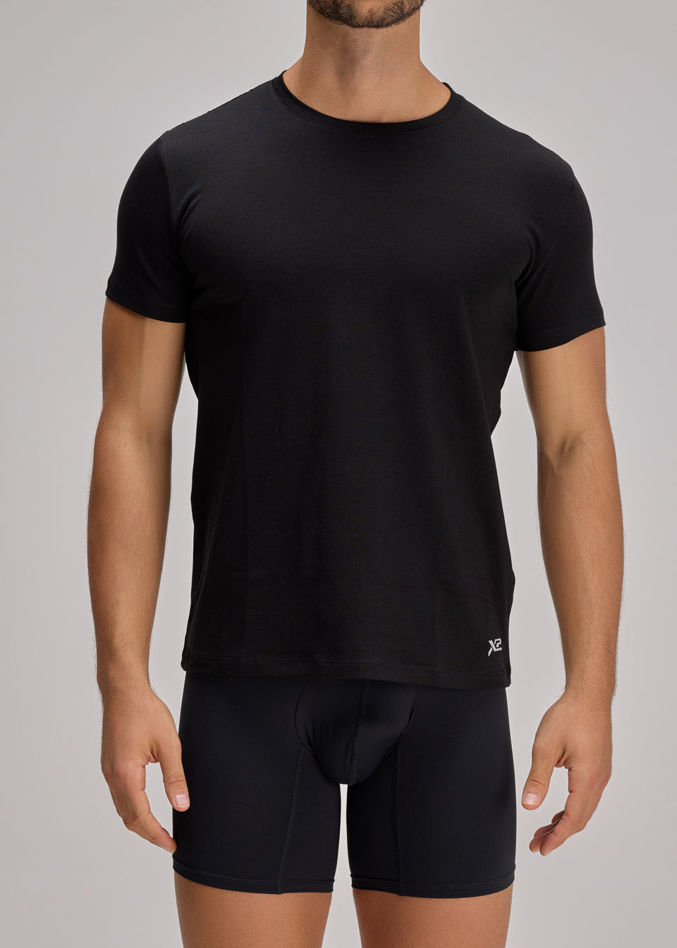 Camiseta Cuello R Negra