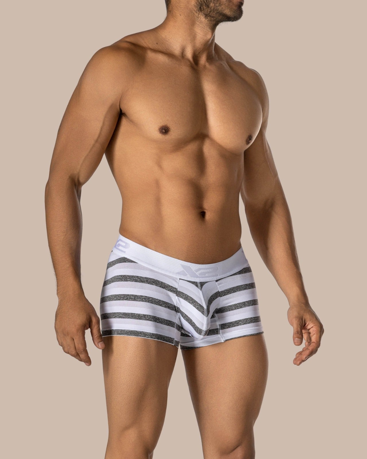 Trunk Summer White