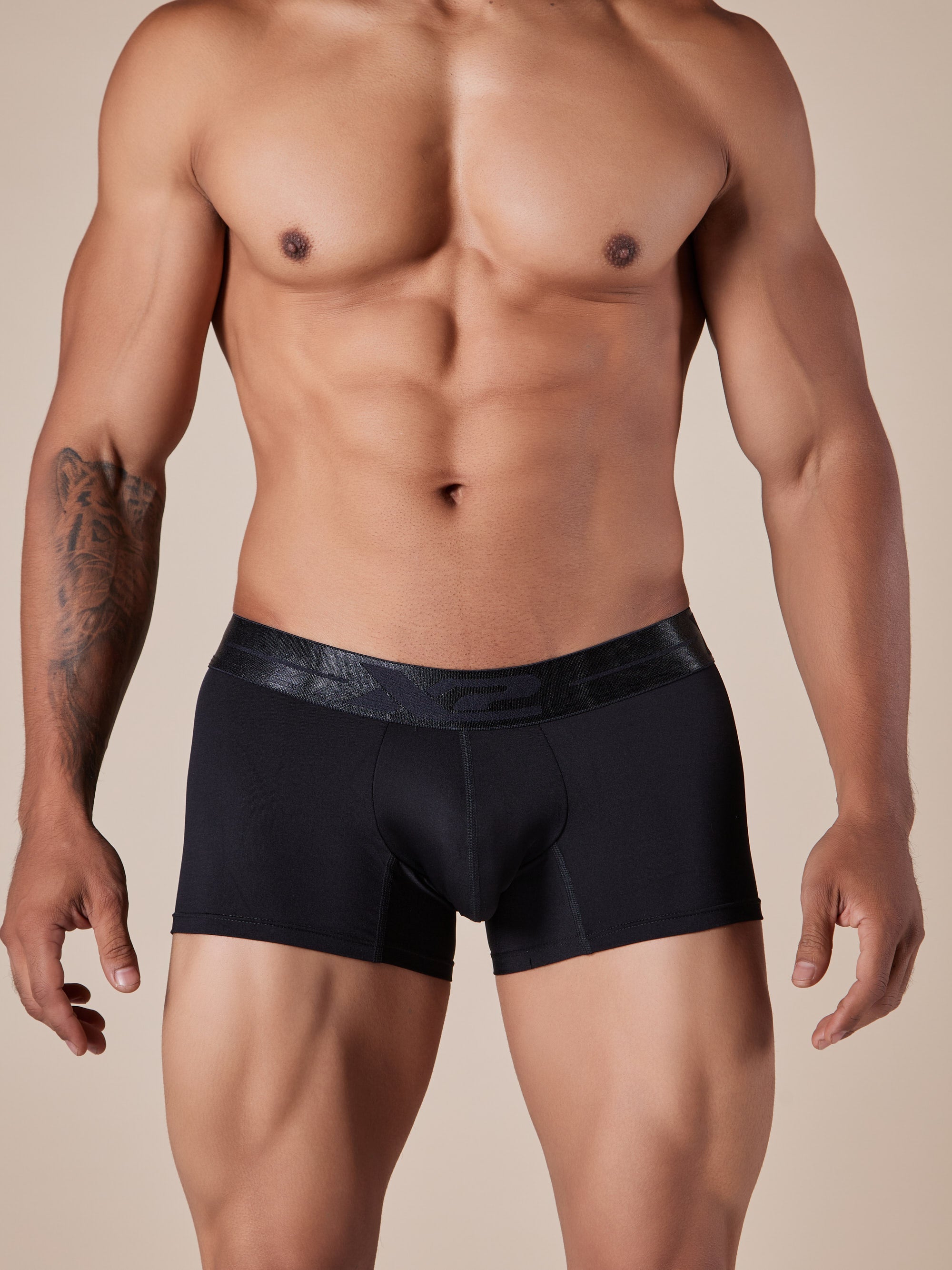 Trunk Monumental Black