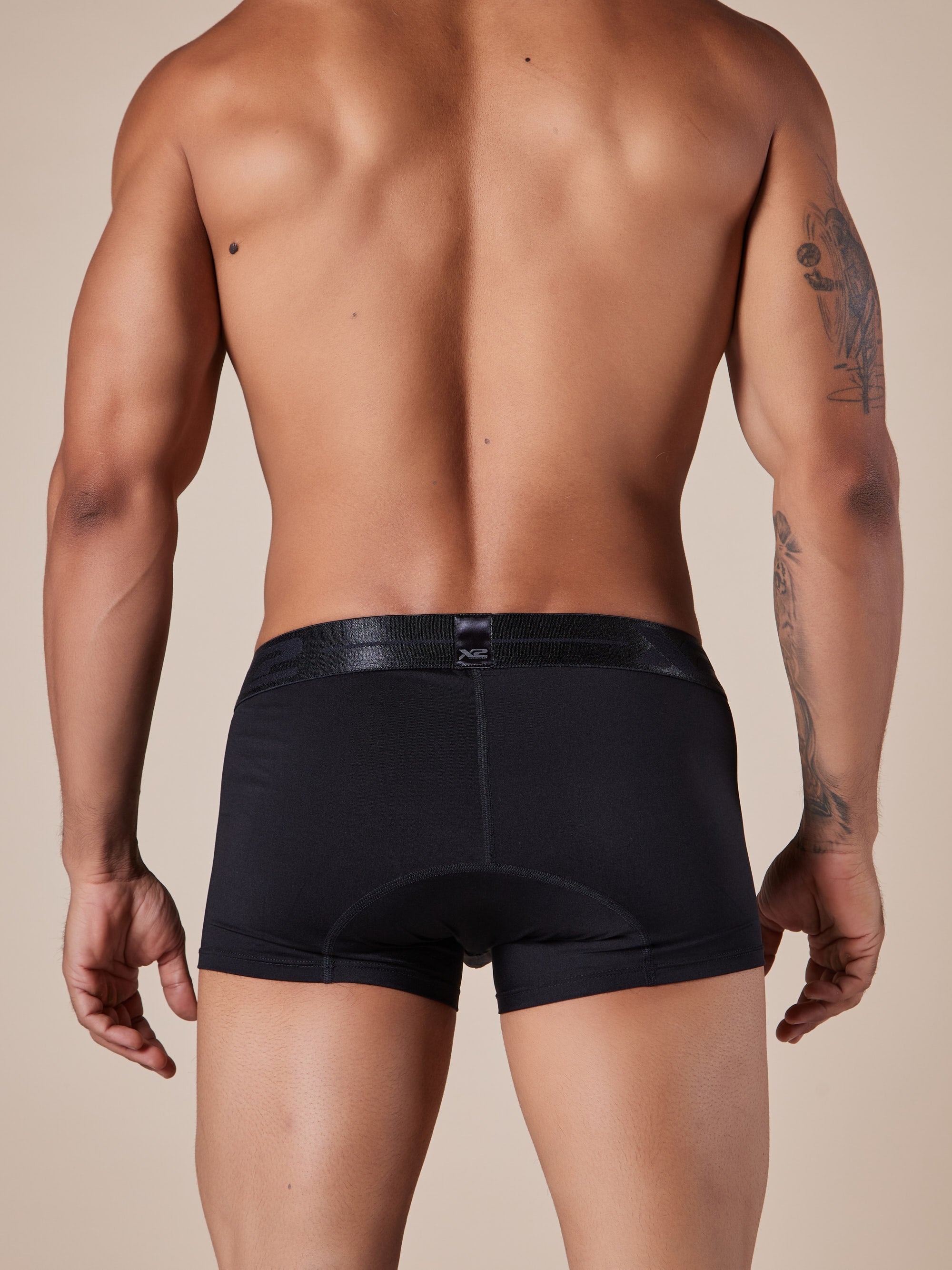 Trunk Monumental Black